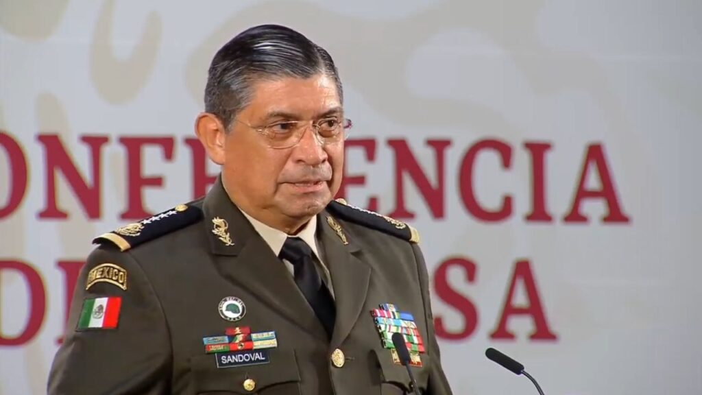 Luis Cresencio Sandoval, secretario de Defensa, sigue en resguardo por