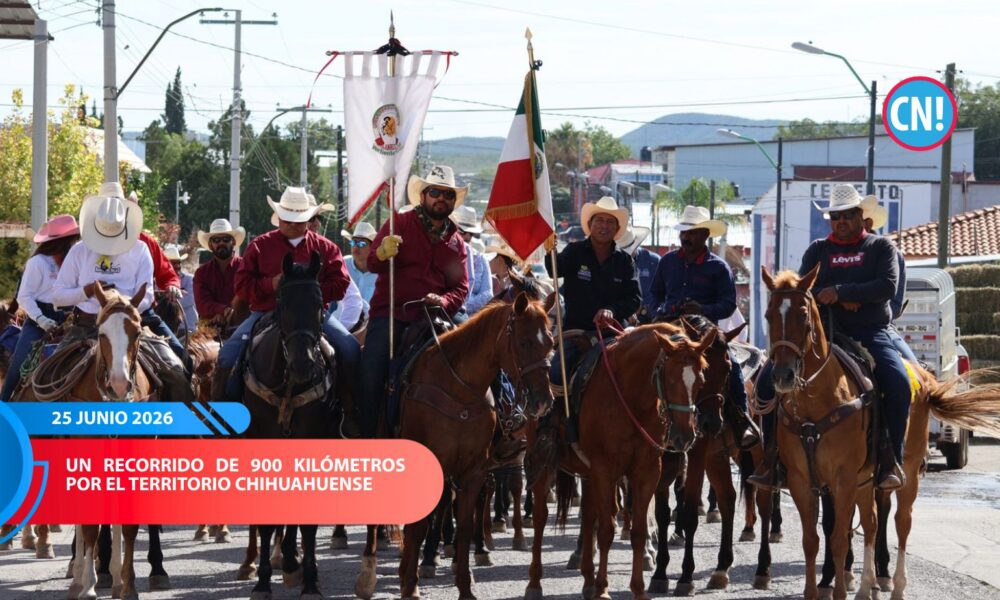 Cabalgantes avanzan en la Gran Cabalgata Villista 2026, que inicia en Ciudad Juárez y recorre Chihuahua como parte de una tradición cultural y turística.